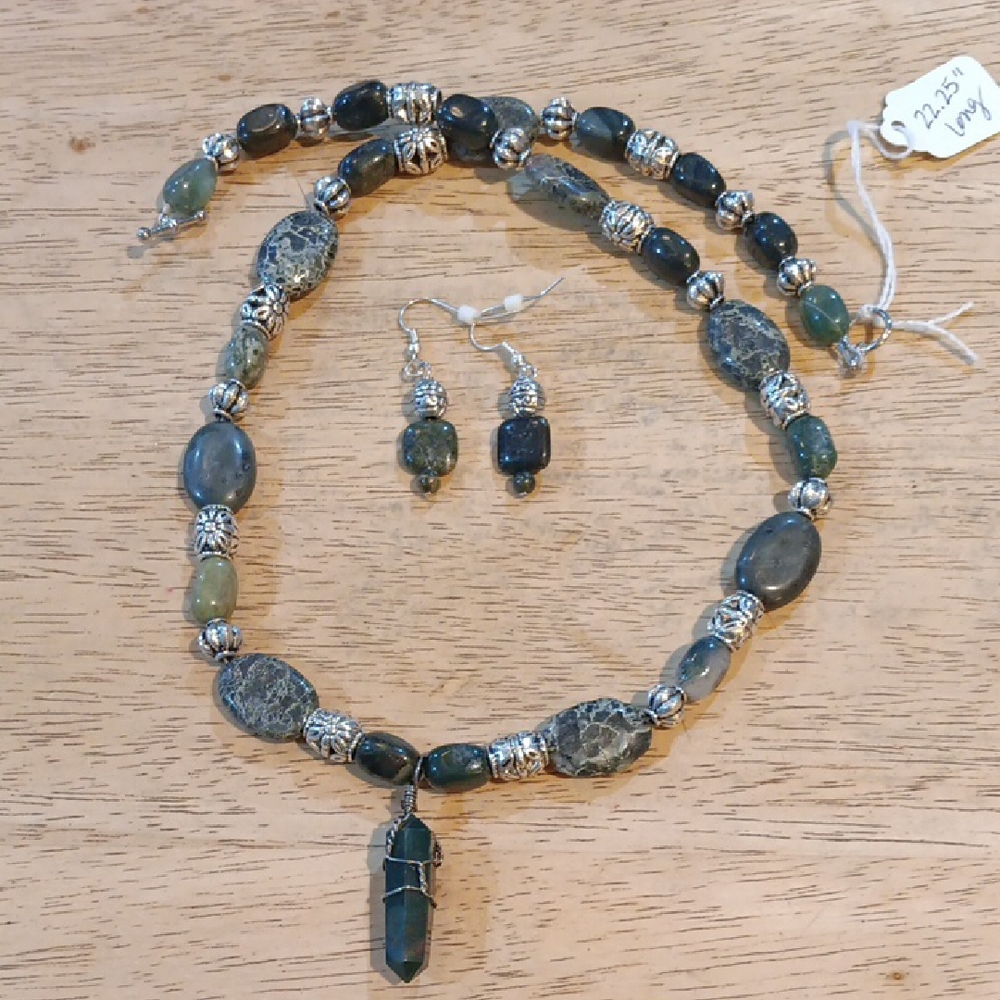 Elegant Handmade Green Stone and Silver Necklace and Earring Set
